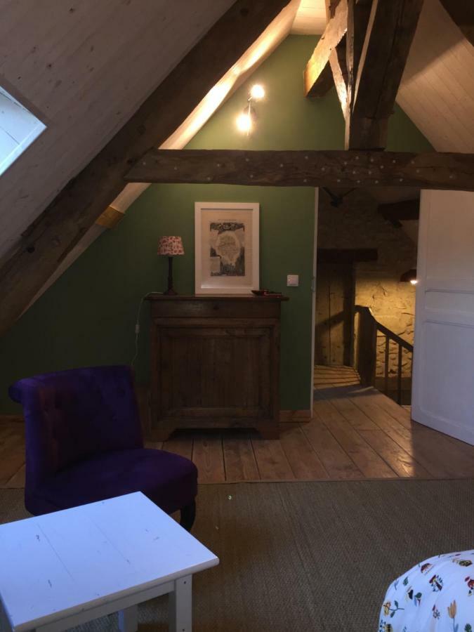Le Moulin Du Bourg Hotel Epeigne-les-Bois Buitenkant foto