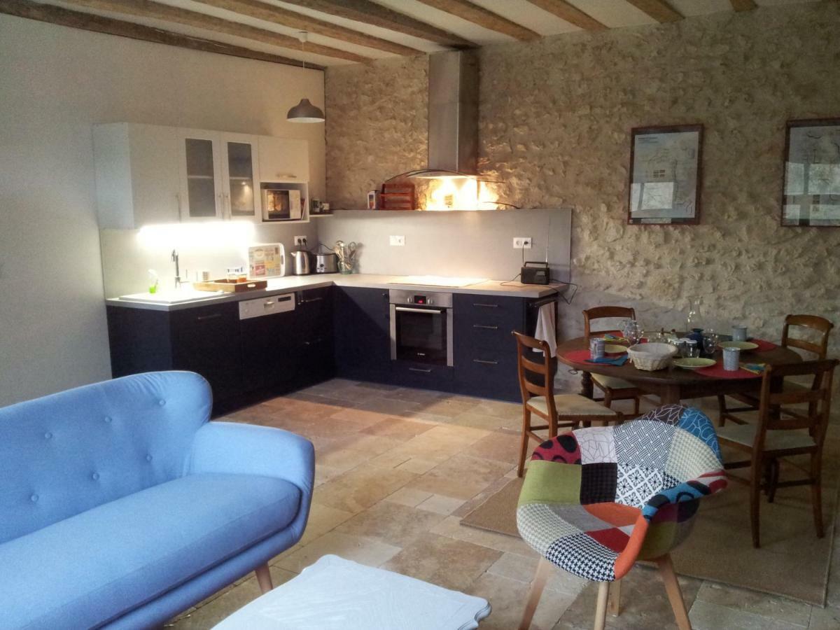 Le Moulin Du Bourg Hotel Epeigne-les-Bois Buitenkant foto