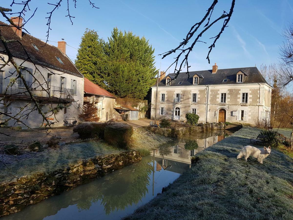 Le Moulin Du Bourg Hotel Epeigne-les-Bois Buitenkant foto