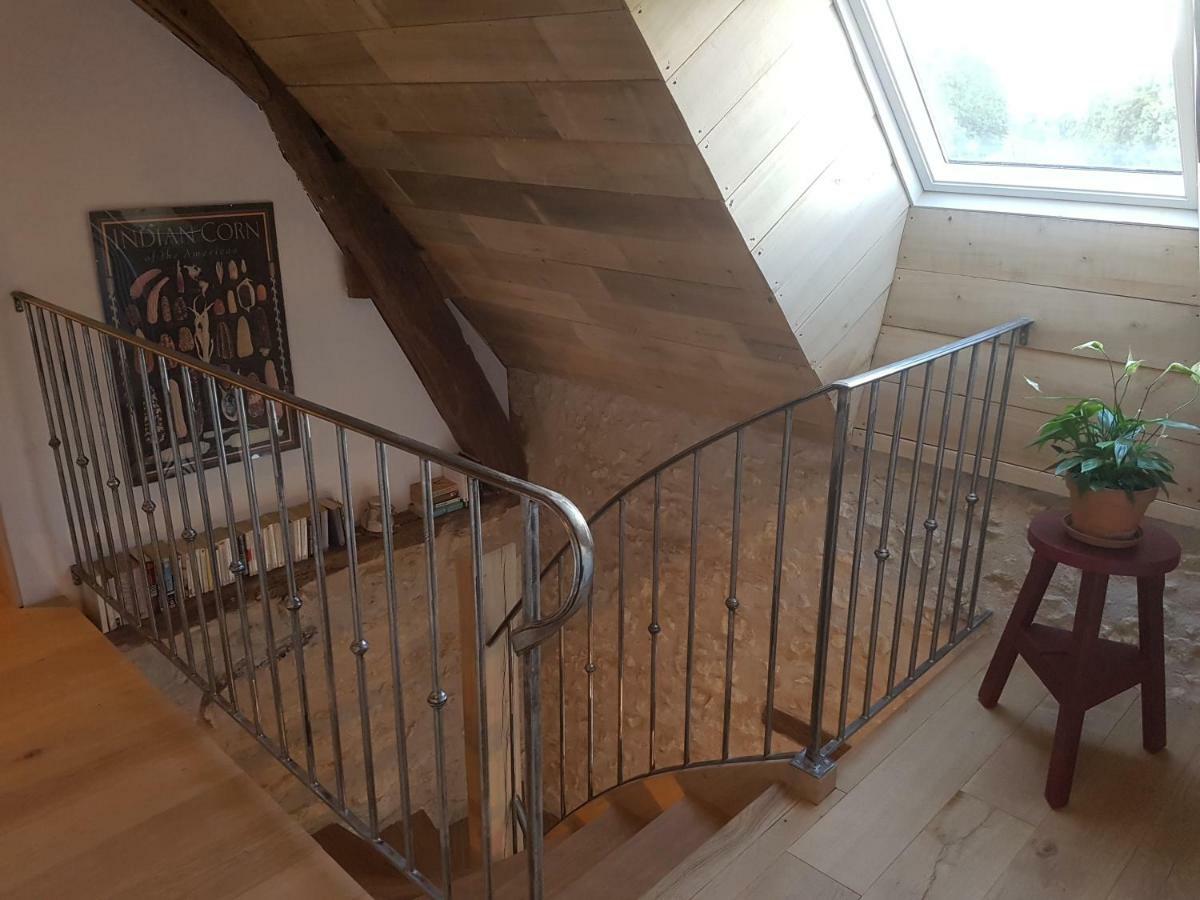 Le Moulin Du Bourg Hotel Epeigne-les-Bois Buitenkant foto